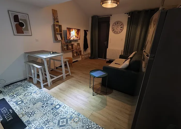 Апартаменты L'escapade Cosy 25mn Du Puydufou